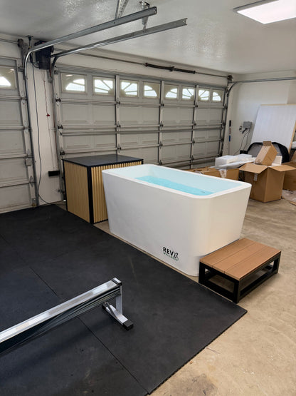 RevX X Tub Cold Plunge with LUX Chiller & Filtration System